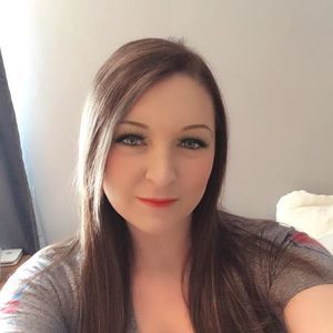 Meet your Posher, Whitney